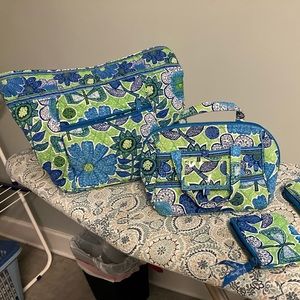 Doodle Daisy Vera Bradley set.